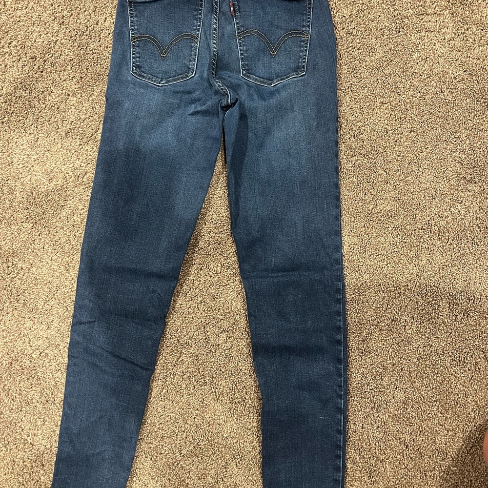 Levi’s - Picture 5 of 5